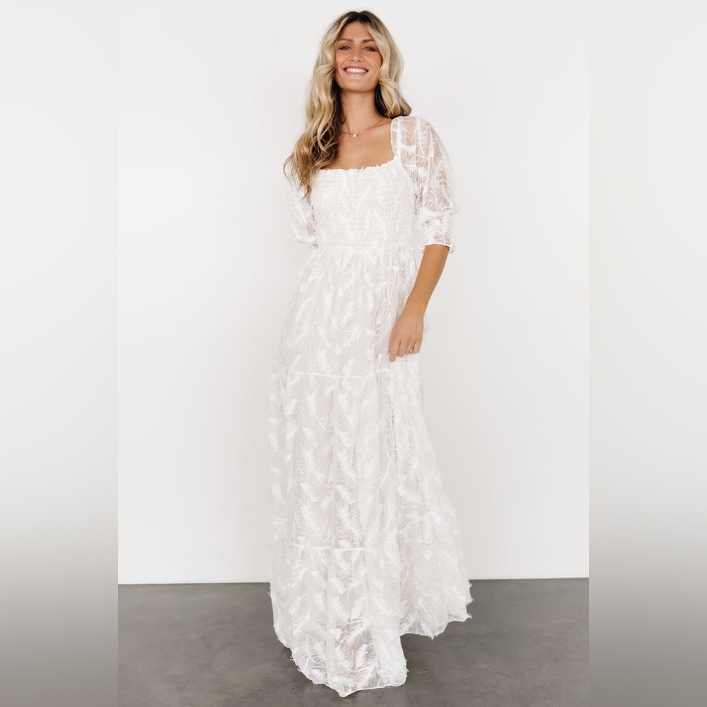 Baltic Born off white feather small
